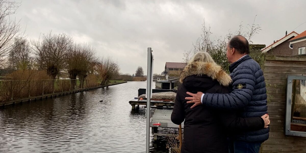 Illegale steigers in vinkeveen moeten worden verwijderd - 