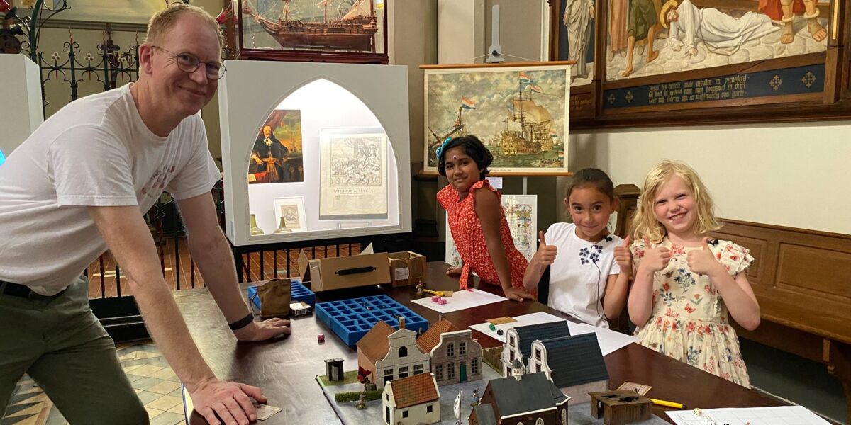 Een historisch spel over rampjaar 1672: wie kan de fransen 350 jaar later wÉl verslaan?