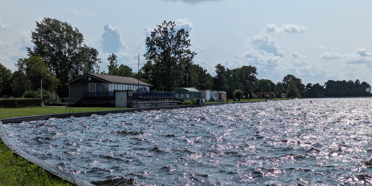 Windsurfevenement keert na veertig jaar terug op Vinkeveense Plassen