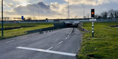 Gemeente test verkeersveiligheid zonder verkeerslichten bij tunneltje onder A2