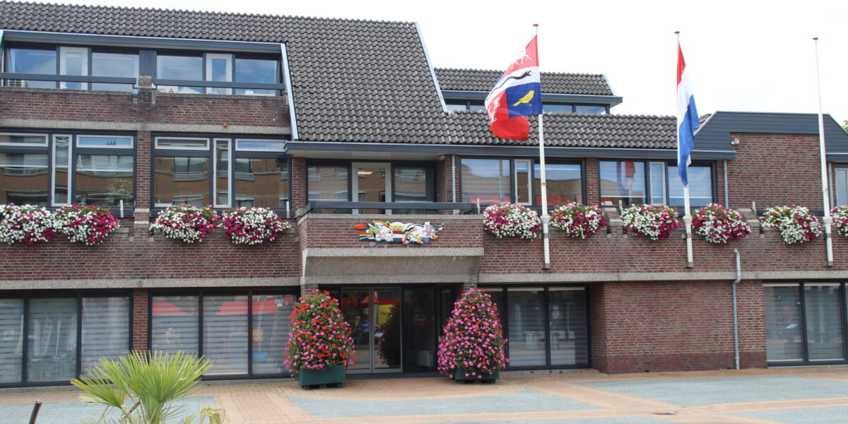 Minister verliest geduld over uitblijven asielopvang