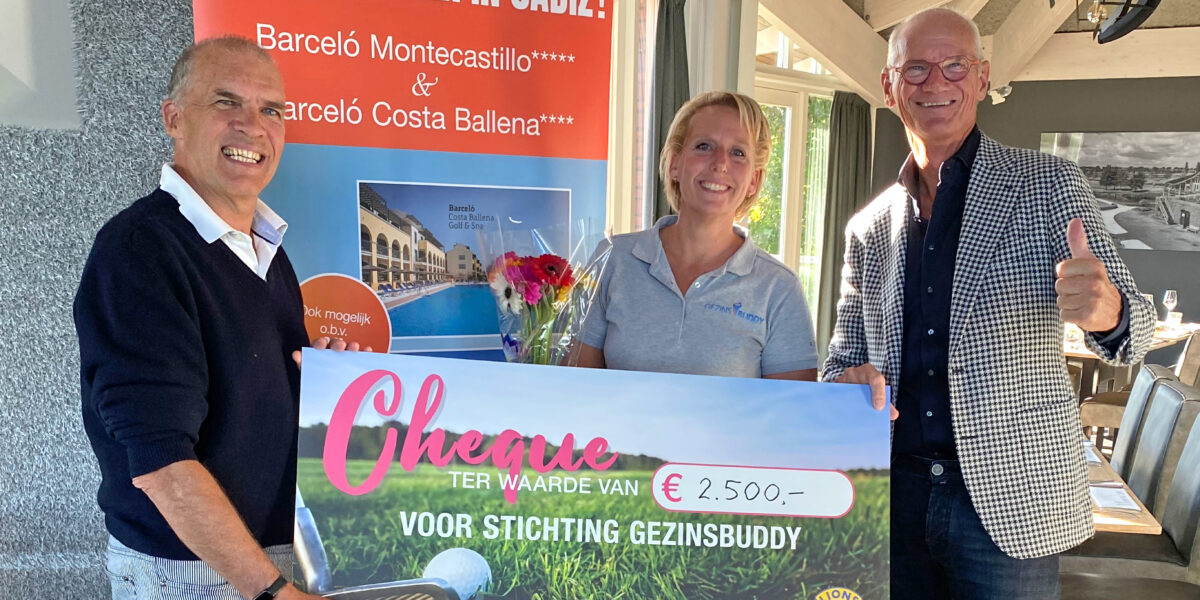 Gezinsbuddy krijgt 2.500 euro van Lions Golfdag
