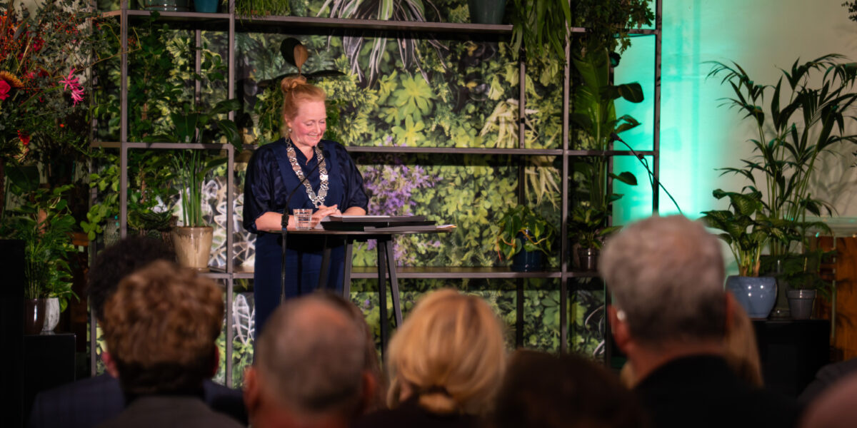 Rosan Kocken geïnstalleerd als burgemeester van De Ronde Venen