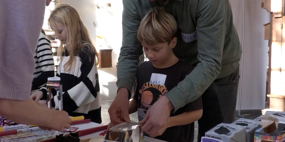 Kliederkerk in Dorpskerk Abcoude verbindt generaties rond Sint Maarten