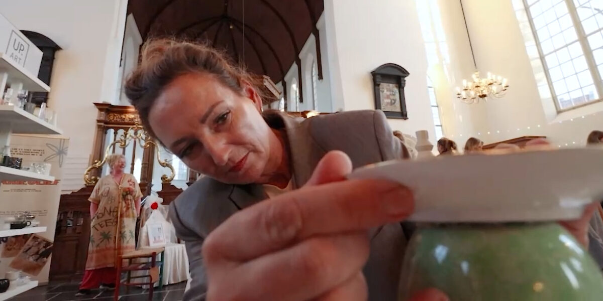 Uit Je Kast brengt tweedehands tot leven in Dorpskerk Abcoude