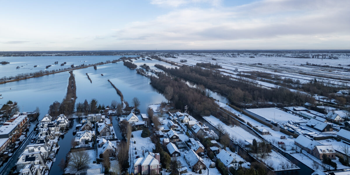 Sneeuw zorgt voor winterplaatjes én gladde wegen