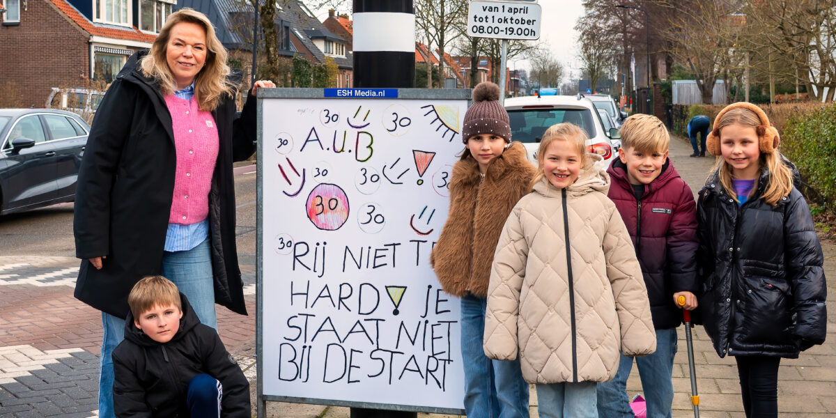 ‘Je staat niet bij de start’: opvallende kinderborden langs scholen