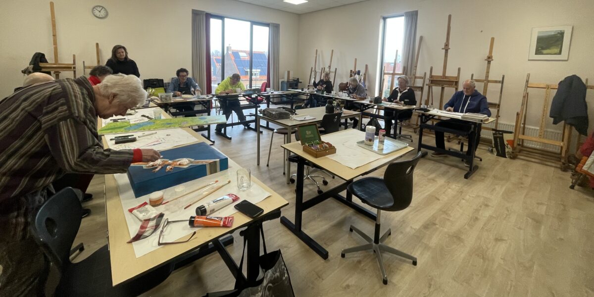 Ezels en penselen verhuizen: Atelier de Kromme Mijdrecht weer onder de pannen