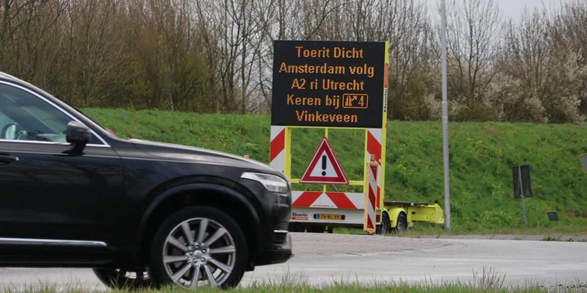 Oprit A2 richting Amsterdam onverwacht snel hersteld