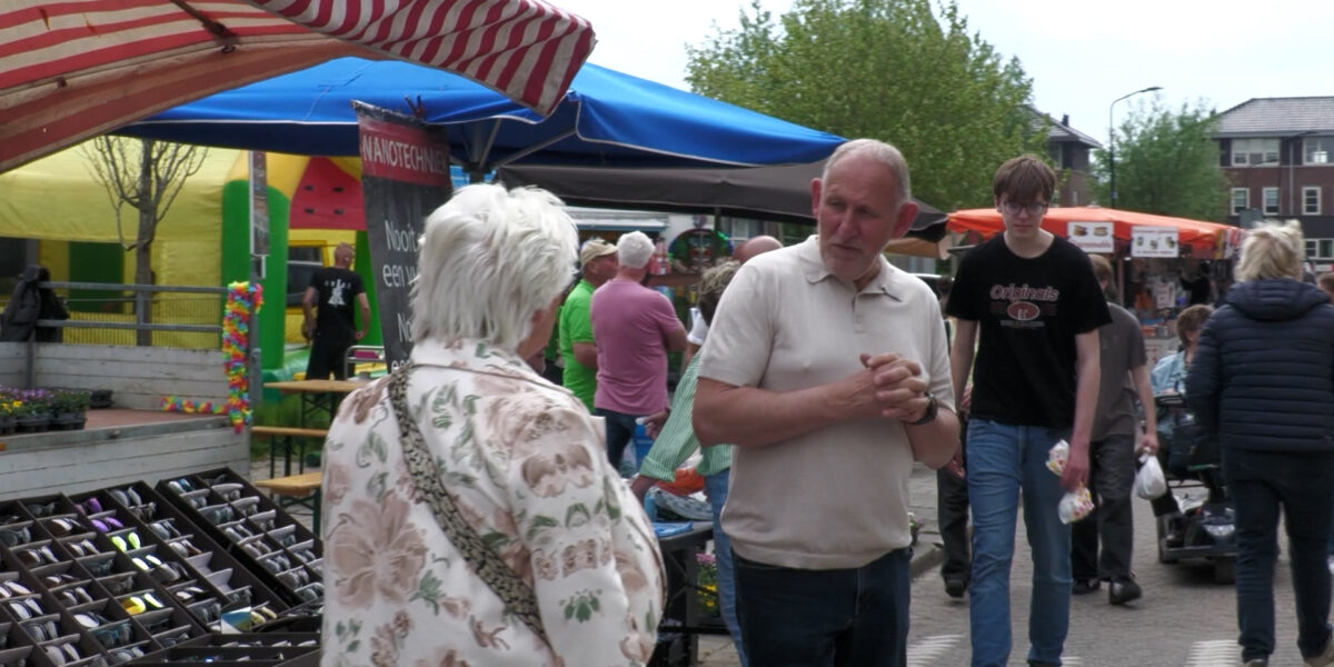 Is Moederdag commercieel feest of blijk van liefde?