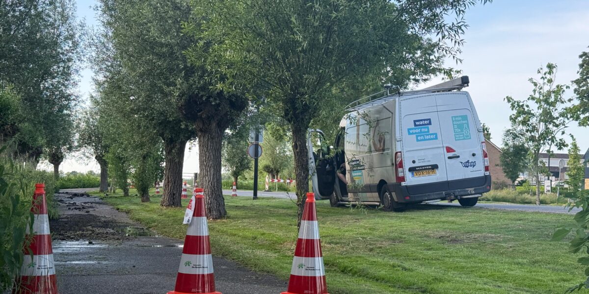 Kranen lopen weer na grote leidingbreuk, definitief herstel in volle gang