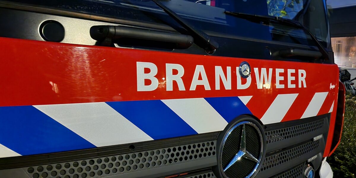 Brand in hooischuur aan Oude Dijk Abcoude