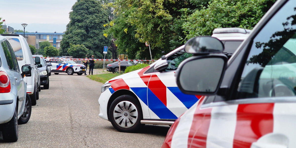 Buurt schrikt wakker van schoten op woning
