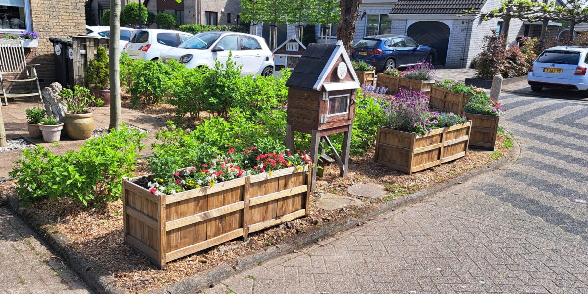 Bewoners in Mijdrecht onderhouden al vijftien jaar eigen gemeenteplantsoen