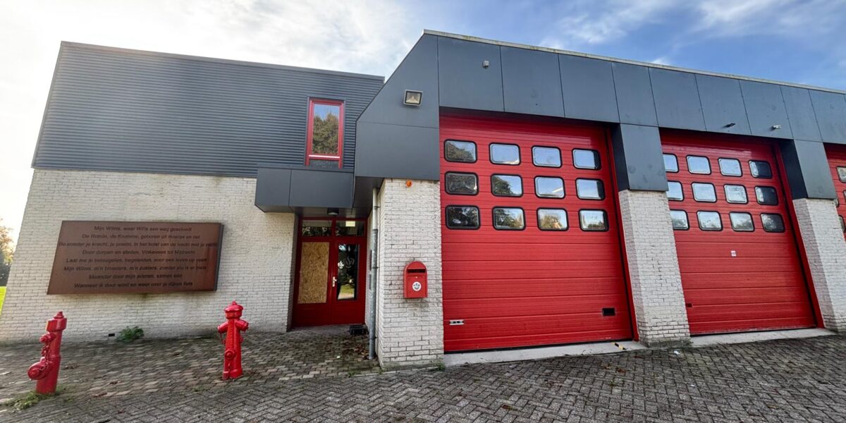Inbrekers stelen gereedschap uit brandweerkazerne Wilnis